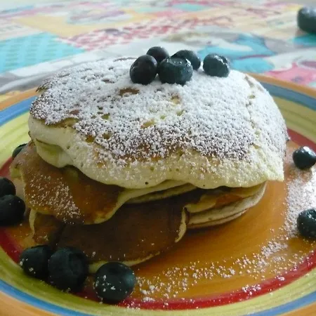 Mama Eli Bed & Breakfast *
